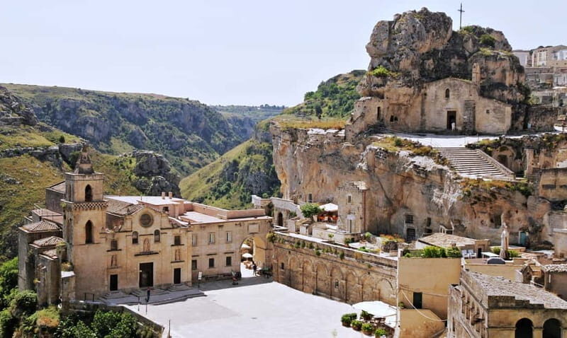 Matera: Sasso Caveoso e Chiese rupestri - Artisanal Crafts and Local Flavors