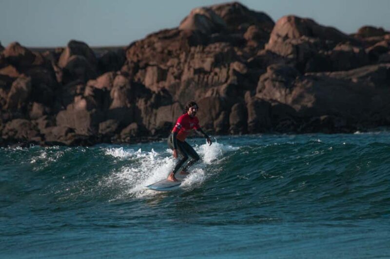 Matosinhos: Surf lesson with instructor. Option for surf lesson and healthy meal - FAQ