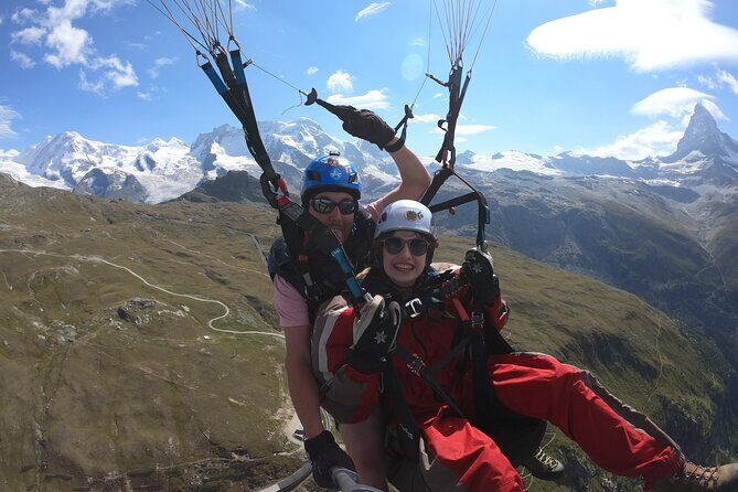 Matterhorn Paragliding flight in Zermatt (20-25min) - An In-Depth Look at the Matterhorn Paragliding Tour