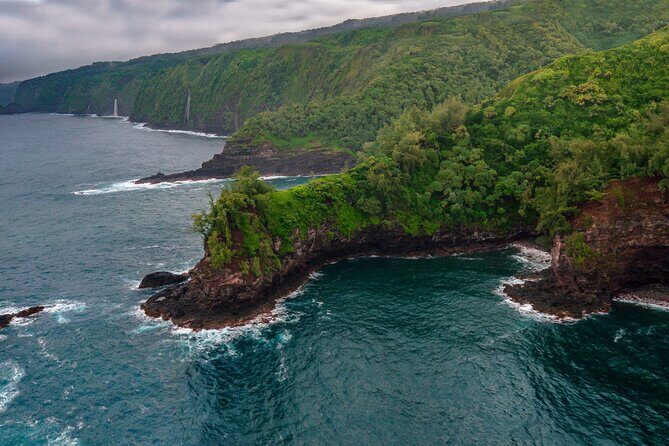 Maui & Molokai Spectacular with Exclusive Landing Helicopter Tour - Is It Worth the Price?