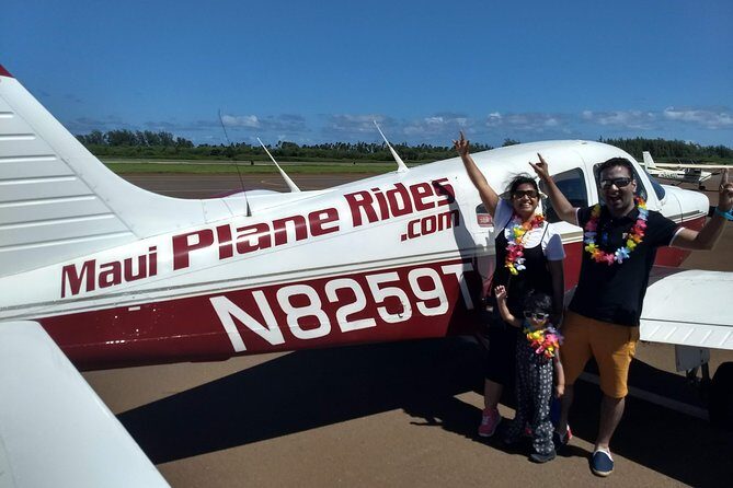 Maui *PRIVATE* Air Tour: Aquamarine & Emerald Dream: (2-5 People) - The Sum Up