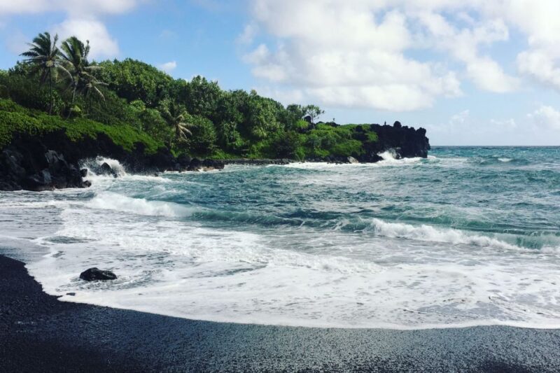 Maui: Road to Hana Sightseeing Tour - The Guide and the Group Experience