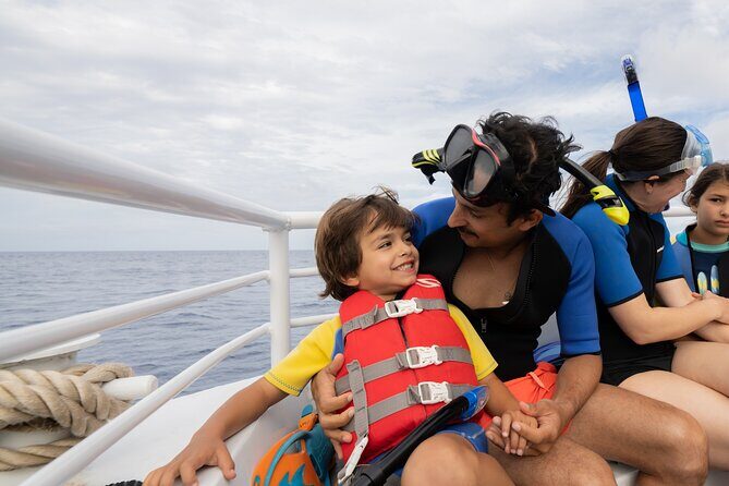 Maui Snorkeling Boat Tour to Turtle Town Aboard Quicksilver - Food & Drinks: Tasty & Simple