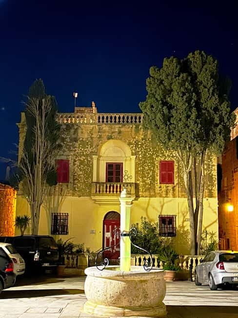 Mdina: Medieval Mayhem 15th-Century Malta Walking Tour - Piazza del Bastione & Final Stop