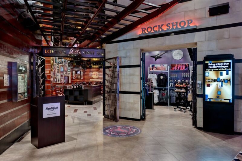 Meal at the Hard Rock Cafe Hollywood Florida - The Menu Options and What You’ll Get