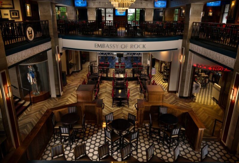 Meal at the Hard Rock Cafe Washington DC - What to Expect at Hard Rock Cafe Washington DC