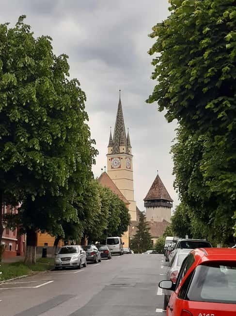 Medias: Guided Historical Walking Tour - Key Points