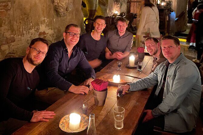 Medieval Experience: Guided Sightseeing and Food Tasting - Key Points