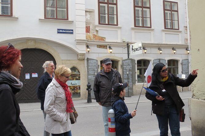 Medieval lanes, legends and stories - The Experience of the Walk