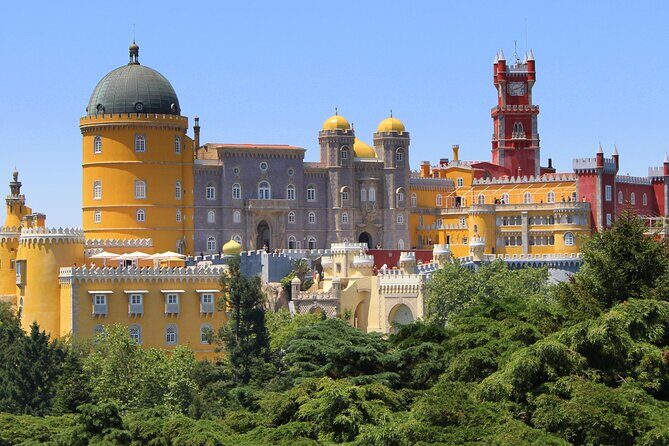 Medieval Vila de Sintra Tour from Lisbon in Mercedes de Luxo - Authentic Experiences & What Travelers Say