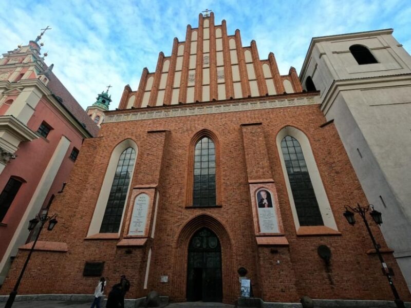 Medieval Warsaw Walking Tour with Smartphone App - Key Points