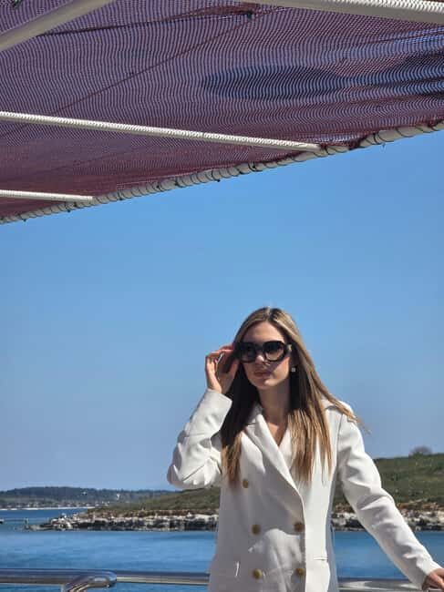 Medulin: Boat Tour with Drinks and a meal - FAQ