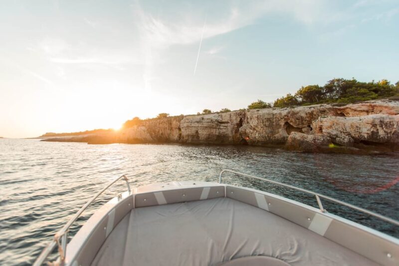 Medulin: Sunset on Speedboat with Lighthouse and Wine - The Experience in Detail: What You Can Expect