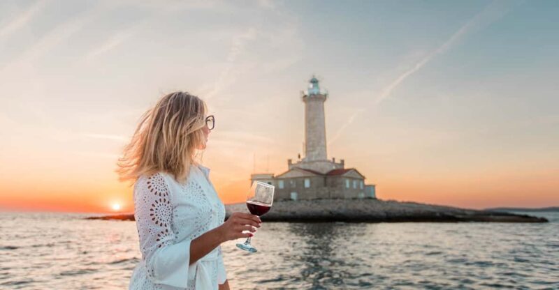 Medulin: Sunset on Speedboat with Lighthouse and Wine - Who Would Love This Experience?