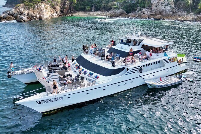 Mega Yacht Limousine of the Sea 1: Puerto Vallarta - FAQ