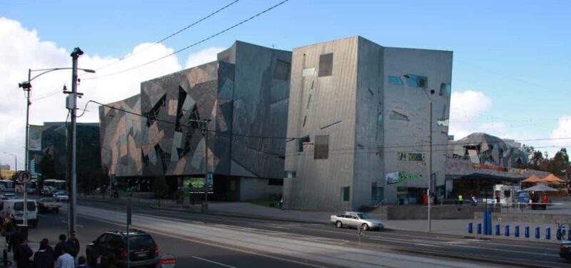 Melbourne 3-Hour Small Group Tour with Beach Boxes - The Value and Who It’s Perfect For