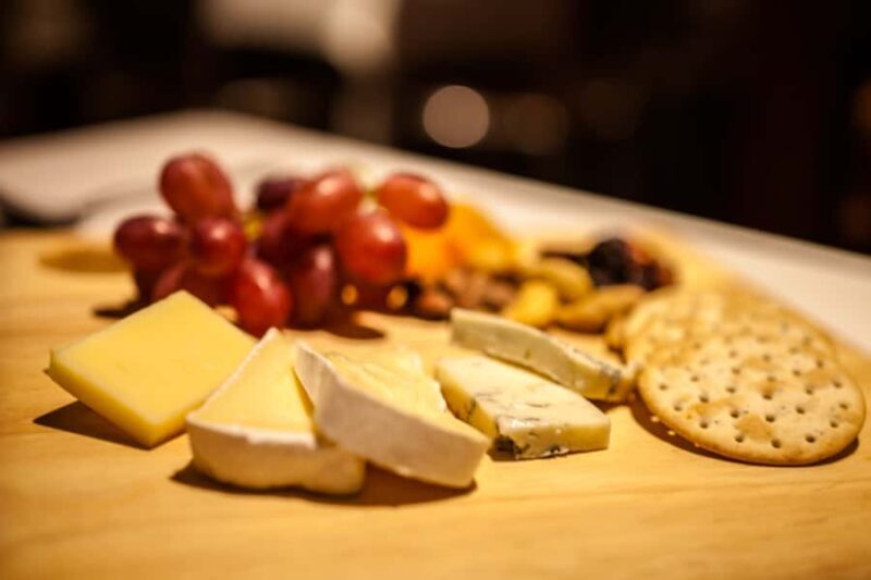 Melbourne: 4-Course Dinner Cruise with Drinks - The Real Experiences from Travelers