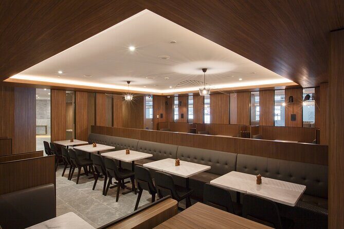 Melbourne Airport Plaza Premium Lounge - What to Expect at Melbourne Airport Plaza Premium Lounge