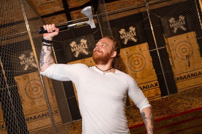 Melbourne CBD: Axe Throwing Session - 1 Hour - What to Expect from Your Axe Throwing Session