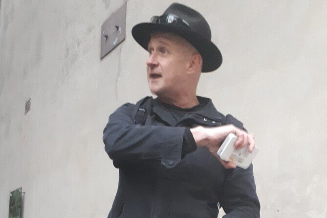 Melbourne Historical Walking Tour: Crime, Gangsters & Lolly Shops - FAQ