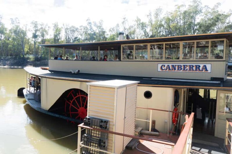 Melbourne: Murray River Paddle Steamer, Wildlife & Silo Art - Key Points