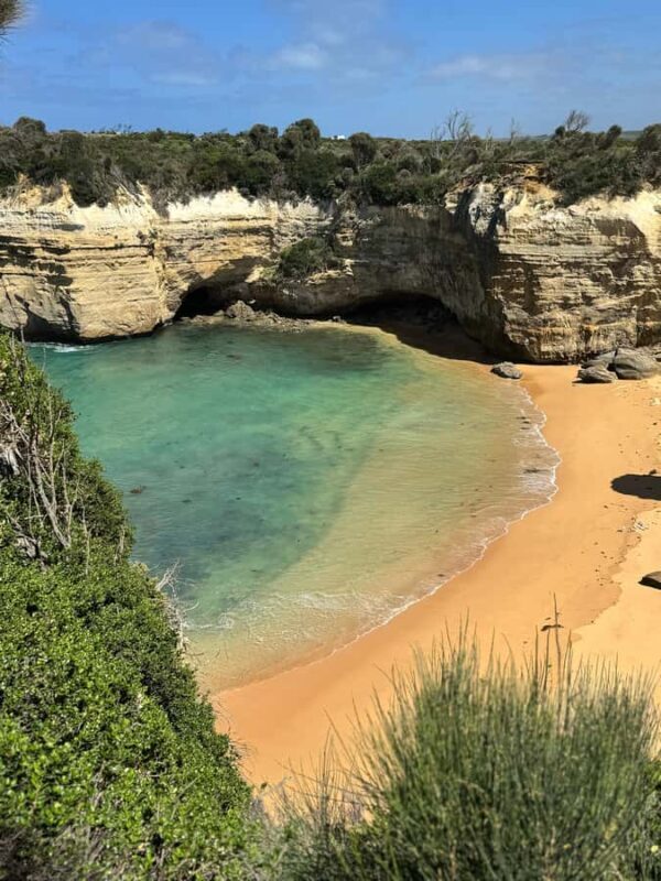 Melbourne: Private Great Ocean Road & 12 Apostles Tours - Return Journey & Optional Break