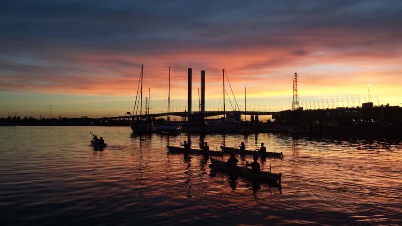 Melbourne: Sunset Kayak Tour with Dinner - FAQs