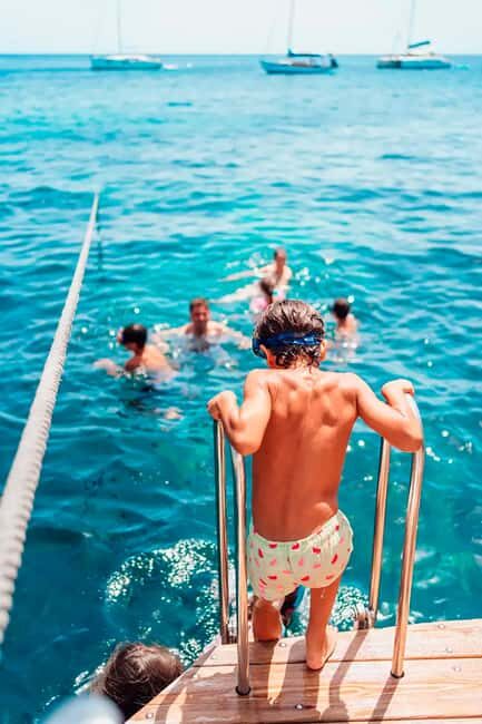 Menorca: Coves and Beaches Boat Trip w/ optional Paella - FAQ