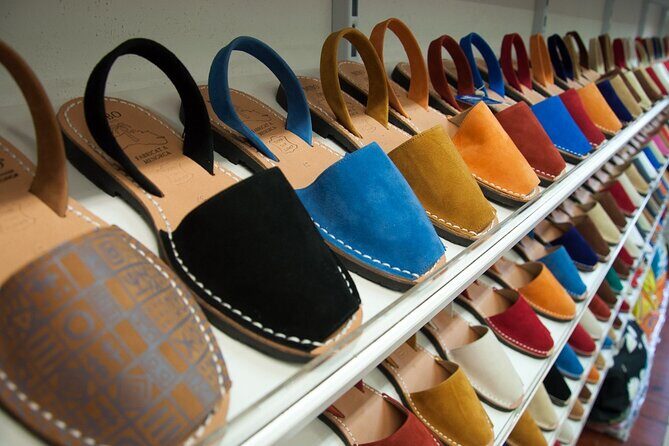 Menorca: Mahon Guided Walking Tour with History & Tastings - Exploring Historic Landmarks