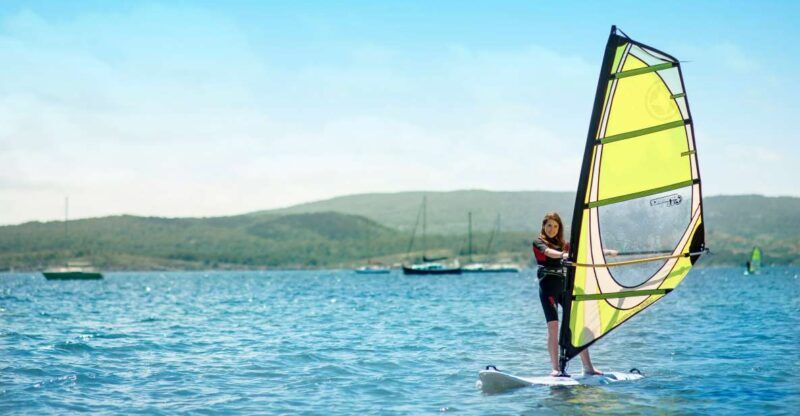 Menorca: Windsurf Lesson - An In-Depth Look at the Windsurf Lesson in Menorca
