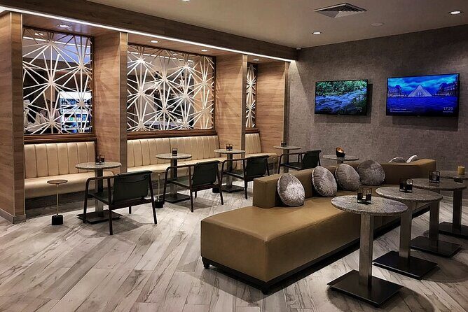 Mera VIP Lounge at Cancun International Airport - Review Highlights: Pros and Cons