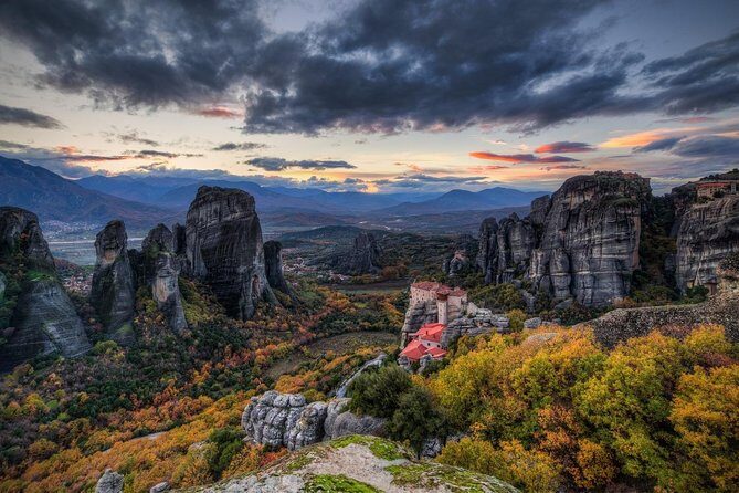 Mercedes Private Tour to Meteora - Thermopylae 300 SPARTANS - FAQs