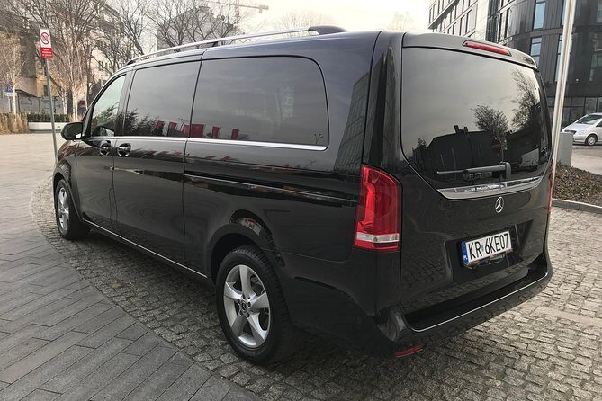 Mercedes V Class VIP minivan Kraków - Why a Mercedes V Class VIP Minivan Transfer Makes Sense