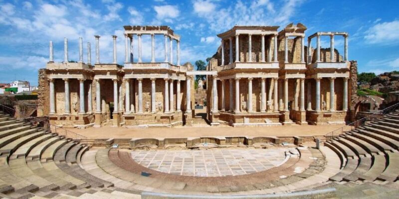 Merida: Guiding Walking Tour with Theater and Amphitheatre - Who This Tour Is Best For