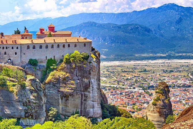 Meteora daytrip private tour for groups from Athens - What Sets This Tour Apart?