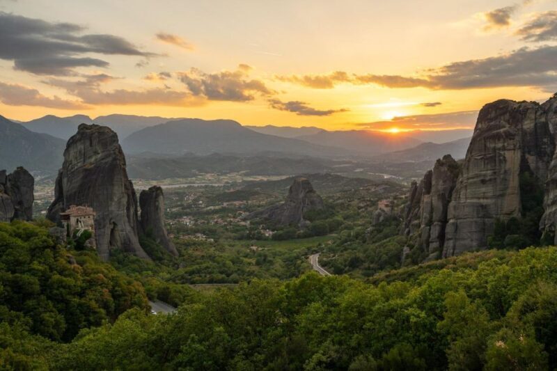 Meteora Evening Tour with Breathtaking Sunset View - The Experience in Detail