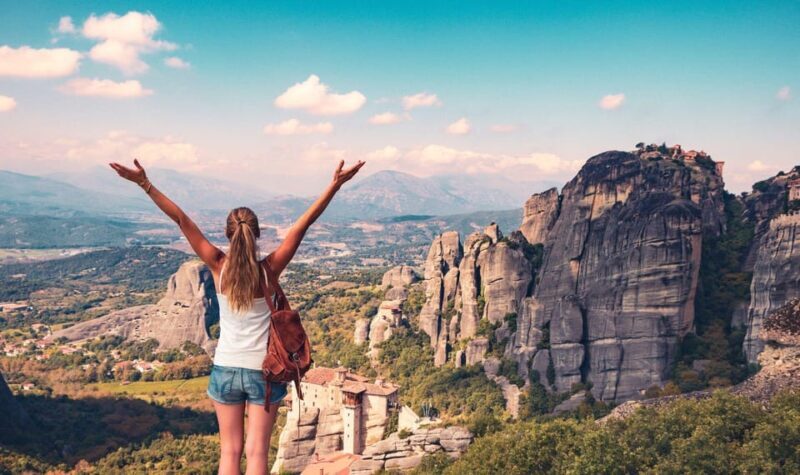 Meteora: Hiking Tour with Local Guide and Monastery Visit - Detailed Breakdown of the Itinerary