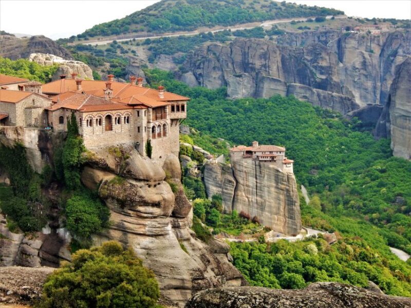 Meteora: Panoramic Morning Small Group Tour with Local Guide - FAQ