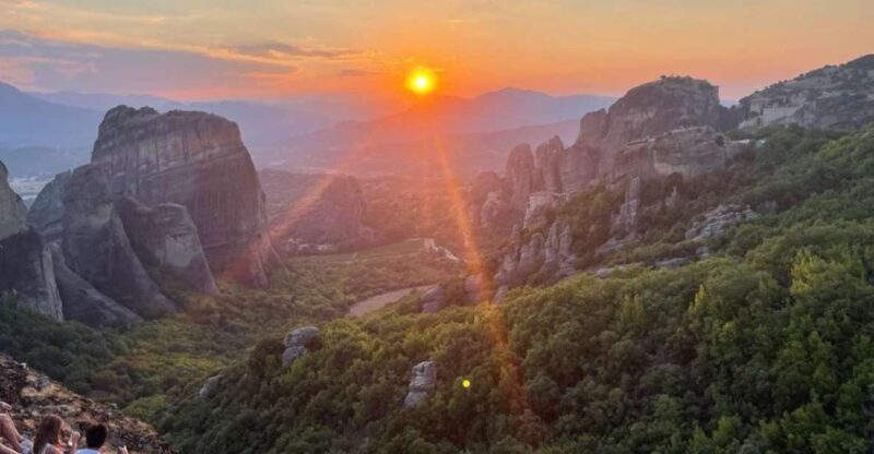 Meteora: Small Size Sunset Tour with Local Guides - Key Points