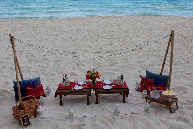 Mexican Picnic on the Beach with Friends - Key Points