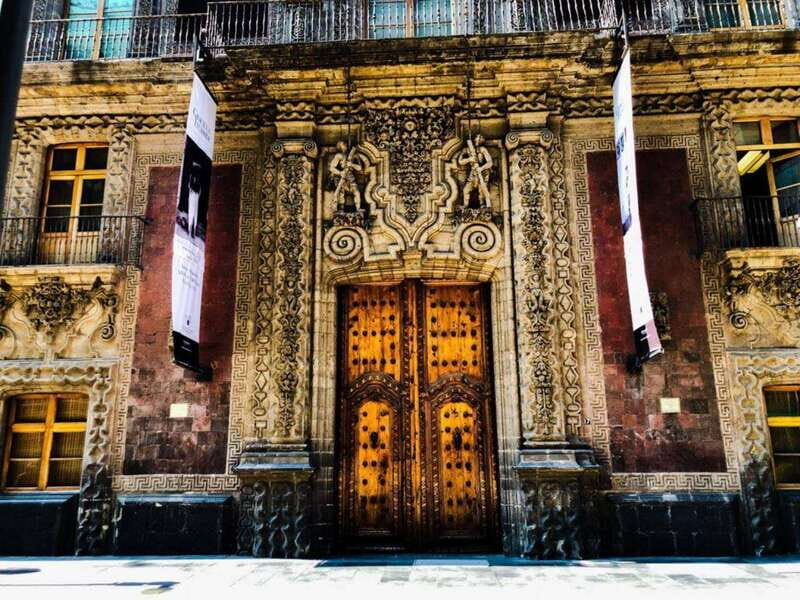 Mexico City: A Day in the Colonial Era Through its Palaces - Getting to Know the Experience