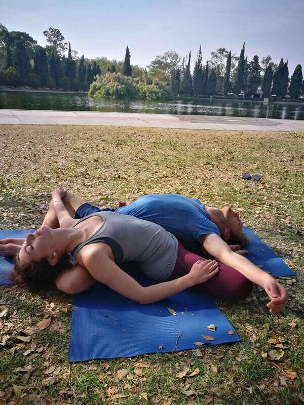 Mexico City: Acroyoga Class at Chapultepec Park - Mexico City: Acroyoga Class at Chapultepec Park