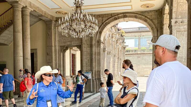 Mexico City: Chapultepec Castle and Anthropology Museum Tour - Exploring the Sites: What to Expect