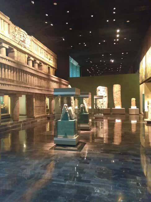 Mexico City: Chapultepec Park and Museums Walking Tour - Key Points