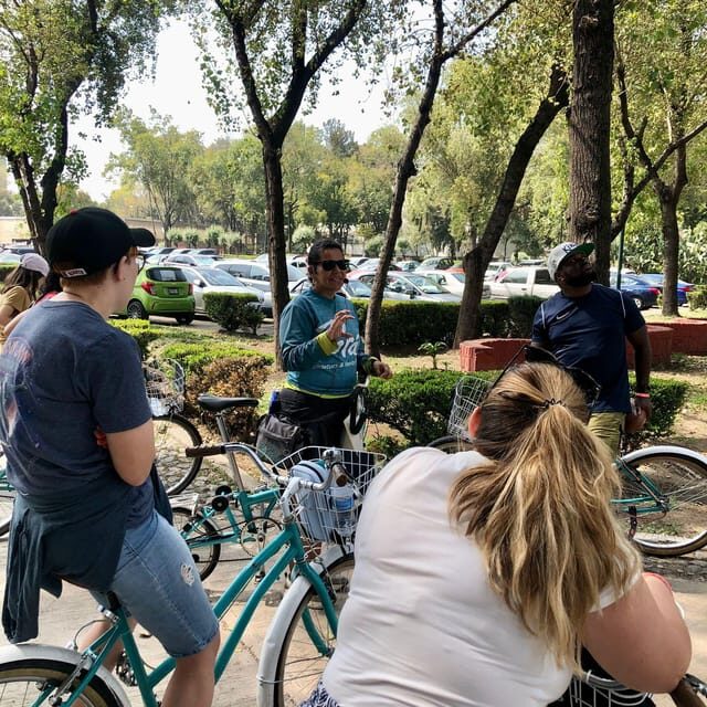 Mexico City: Chapultepec & Reforma Historic Bike Experience - Who Should Consider This Tour?