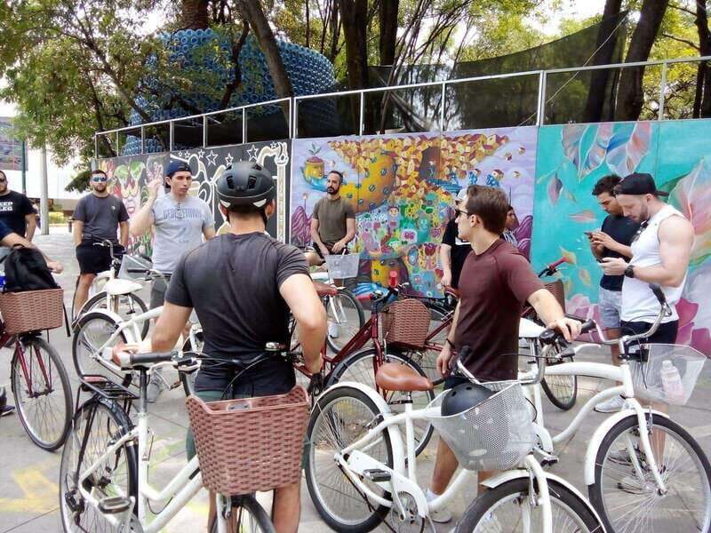 Mexico City Grafitti & Street art bike tour, find hidden gem - Exploring Mexico Citys Street Art Scene: What to Expect