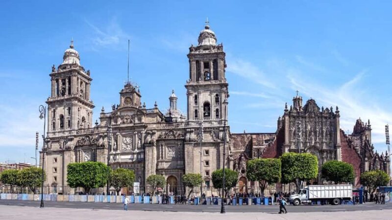 Mexico City: History & Culture Walking Tour - Exploring Architectural Marvels and Religious Heritage