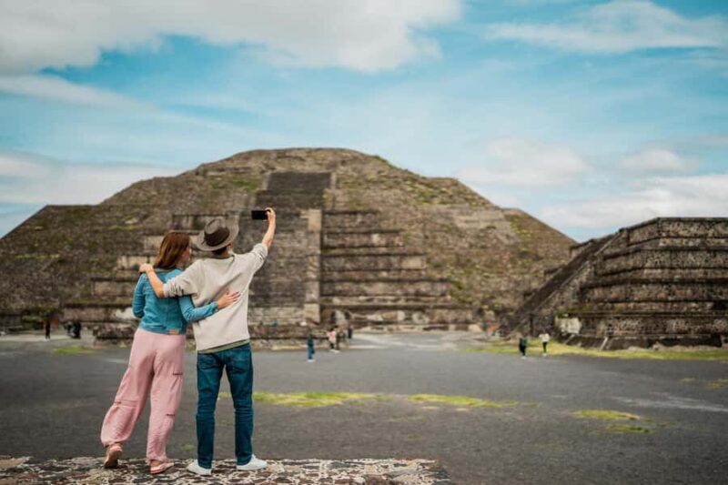 Mexico City: Teotihuacan, Tlatelolco & Guadalupe Shrine Tour - Obsidian Workshop and Tequila Tasting: A Hands-On Experience