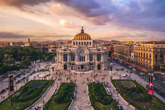 Mexico City Welcome Ride: Airport Pickup + 1-Hour City Highlights - The Experience: What You Can Expect