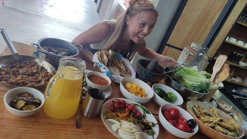 Mexico: Salsa Making Class in a Market with a Chef - Key Points